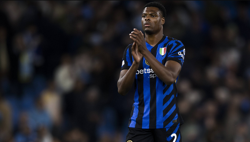 chelsea-nham-denzel-dumfries-giai-phap-50-trieu-euro
