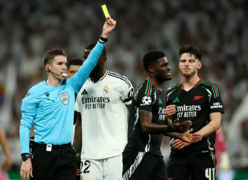 partey-lanh-the-vang-khong-dang-co-declan-rice-noi-doa-ngay