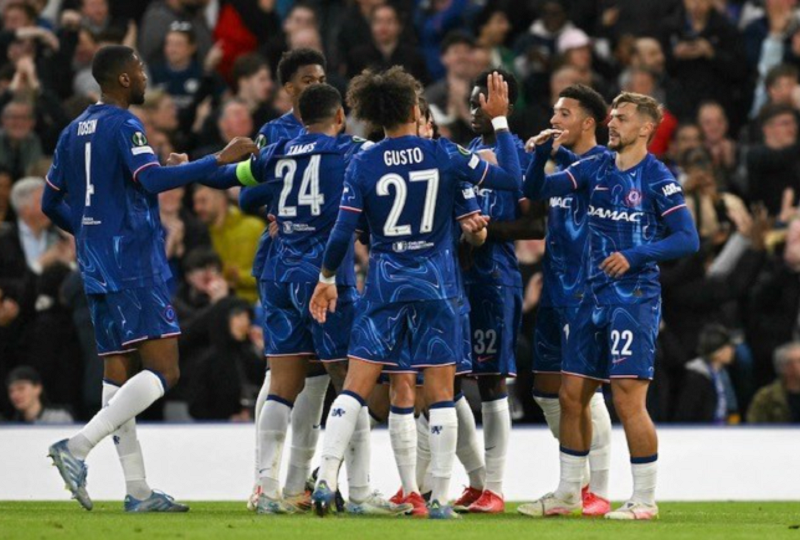 chelsea-lot-xac-nho-nuoc-di-cua-rosenior
